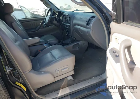 2004 Toyota Sequoia Limited V8 z USA, uszkodzony, nr VIN 5TDBT48A14S206757